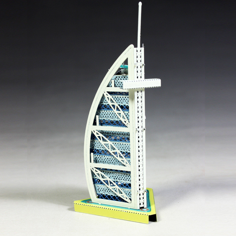 ساختنی مدل Burj Al Arab
