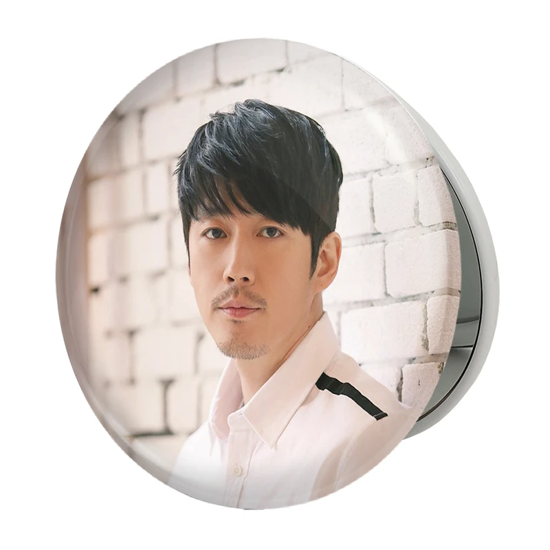 آینه جیبی خندالو طرح وو هیوک گروه H.O.T مدل تاشو کد 12291 