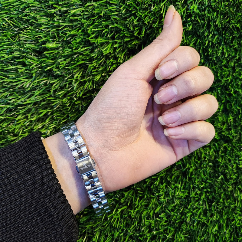 ساعت مچی عقربه ای زنانه ریوارد مدل 21074L ساعت مچی عقربه ای زنانه ریوارد مدل 21074L