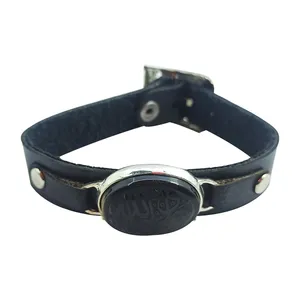 دستبند مردانه سلین کالا مدل عقیق خطی ce-As219