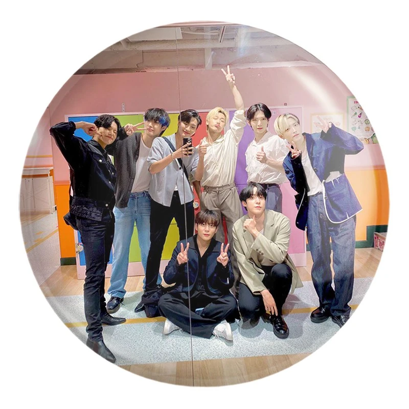 پیکسل خندالو طرح گروه ایتیز ATEEZ کد 21294 مدل بزرگ