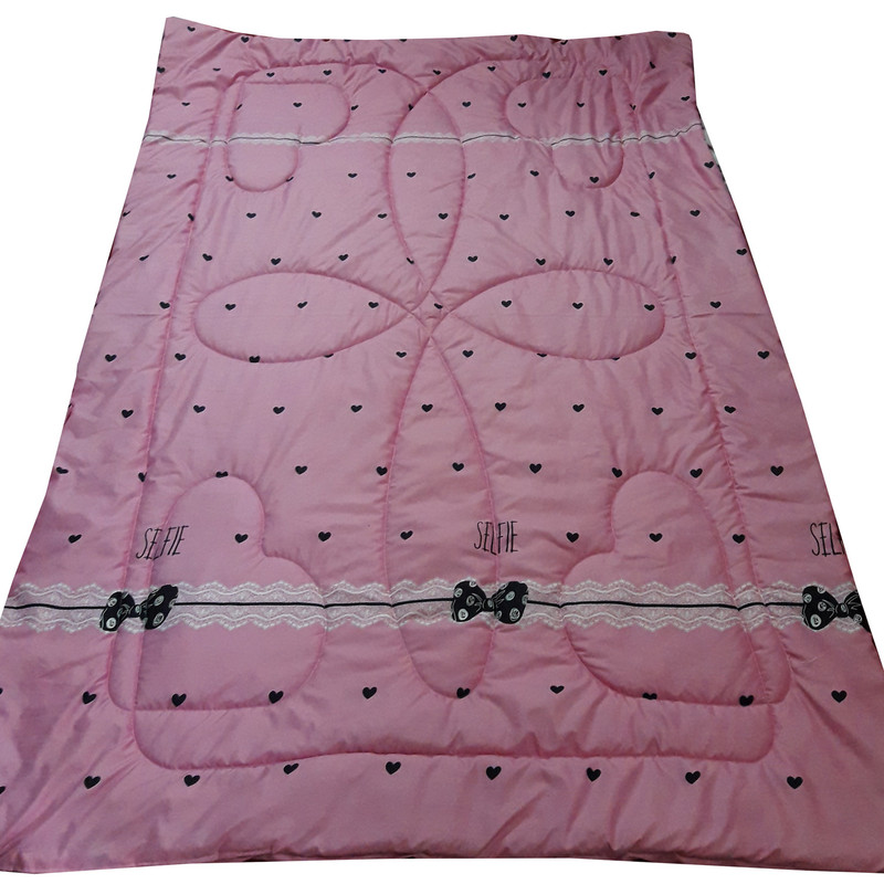 لحاف مدل سلفی کد F28 سایز 220x230 سانتی متر لحاف مدل سلفی کد F28 سایز 220x230 سانتی متر