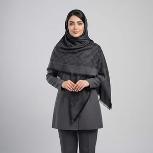 روسری زنانه مدل نخی قواره بزرگ رسمی اداری چهار فصل طرح لویی ویتون کد 1