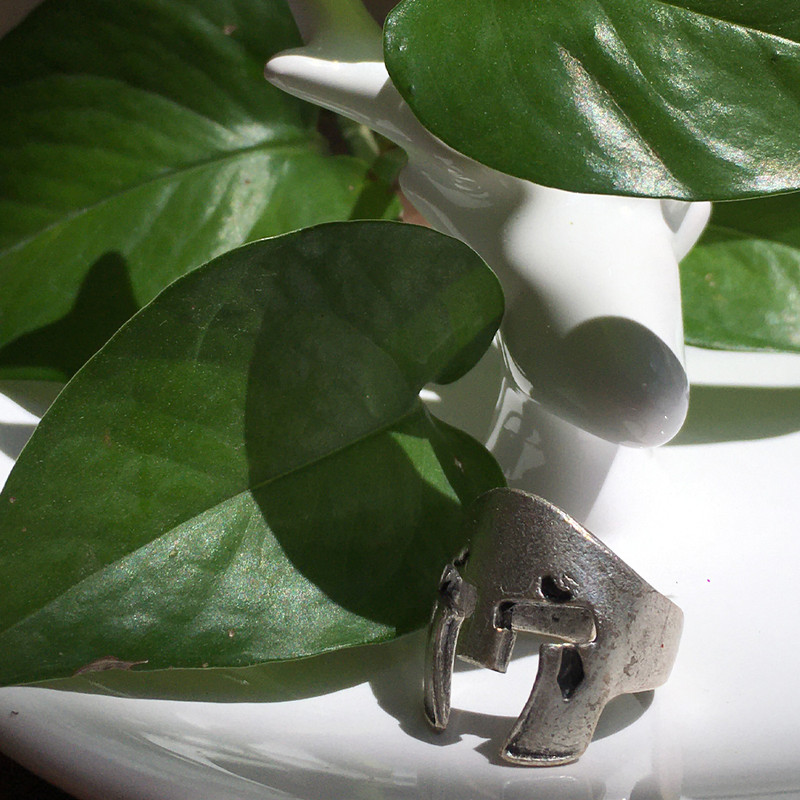 انگشتر مدل کلاه خود انگشتر مدل کلاه خود