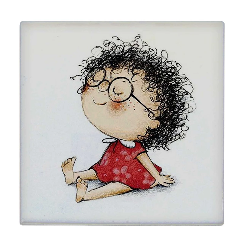  زیر لیوانی  طرح دختر بچه موفرفری کد    6289185_5895