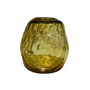 گلدان شیشه ای مدل دفرمه