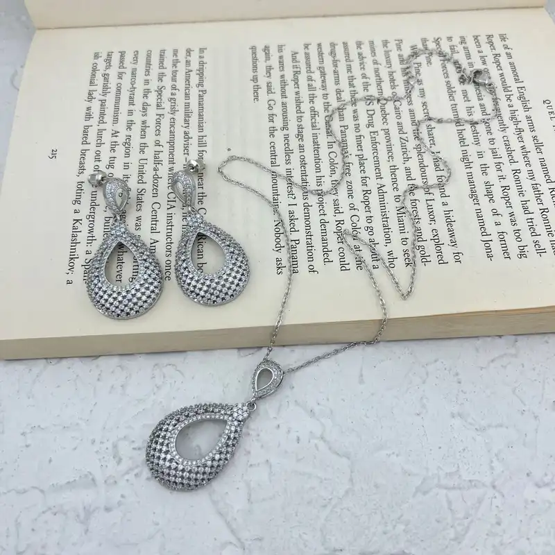 نیم ست زنانه مدل اشک کد M4177