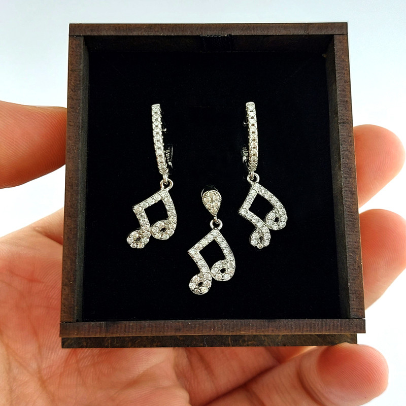 نیم ست نقره زنانه ملک زیور مدل نت موسیقی کد 609 نیم ست نقره زنانه ملک زیور مدل نت موسیقی کد 609