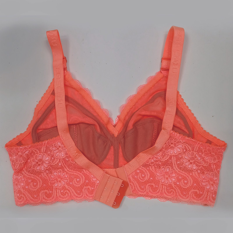 سوتین زنانه مدل گیپور زیر نخ بدون فنر کد 211