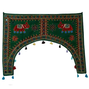 آویز سوزن دوزی مدل A-240