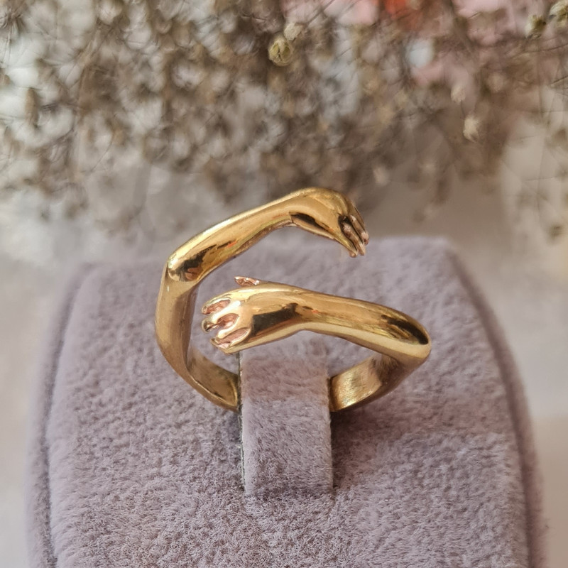 انگشتر زنانه مدل آغوش1