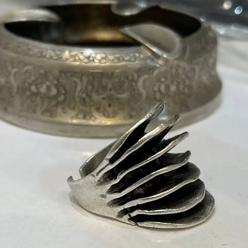 انگشتر زنانه مدل بیزمارک کد LA-12
