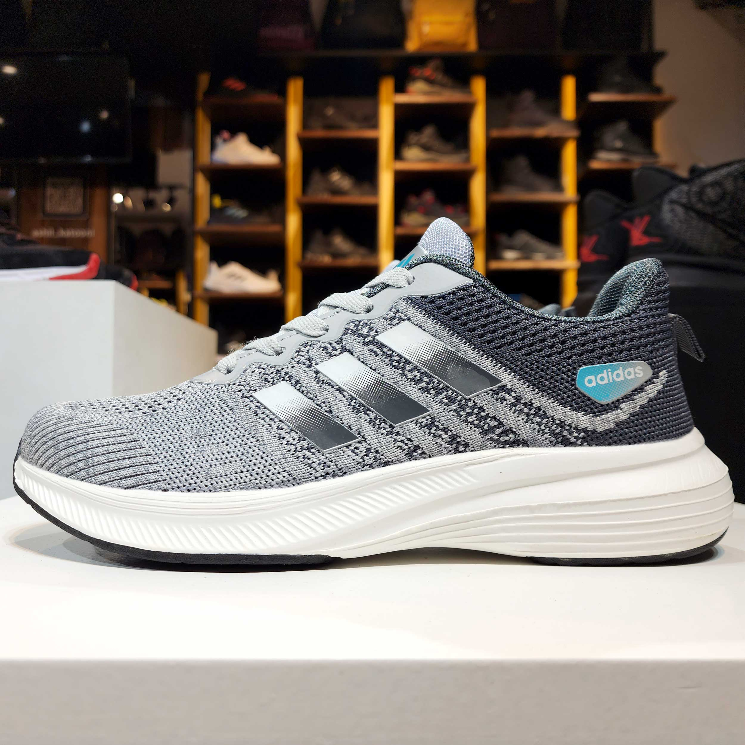 کفش مخصوص دویدن مدل ROYAL GRYGR-104028011