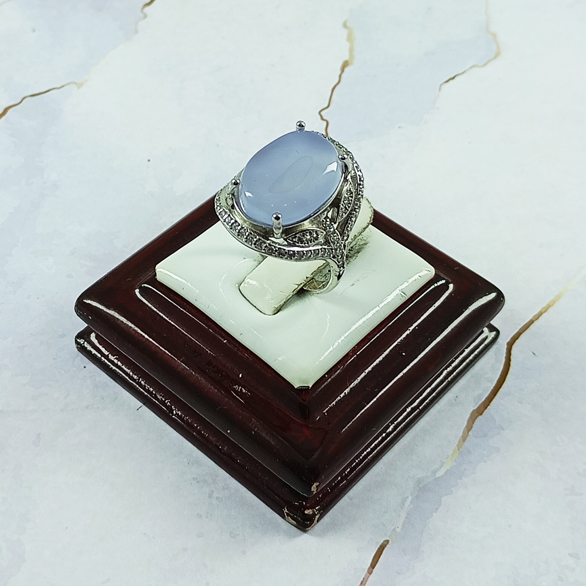 انگشتر نقره زنانه سلین کالا مدل عقیق کبود یمنی سوسنی کد 1