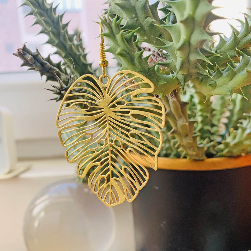 گوشواره دخترانه طرح برگ کد 09 گوشواره دخترانه طرح برگ کد 09