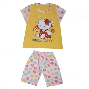 ست تی شرت و شلوارک دخترانه مدل کیتی RZ-TT021-KITTY-ZAR رنگ زرد