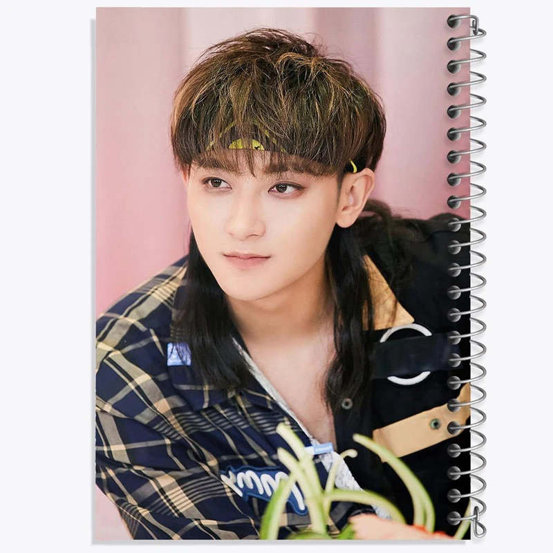 دفتر مشق 50 برگ خندالو مدل تائو گروه اکسو EXO کد 13549