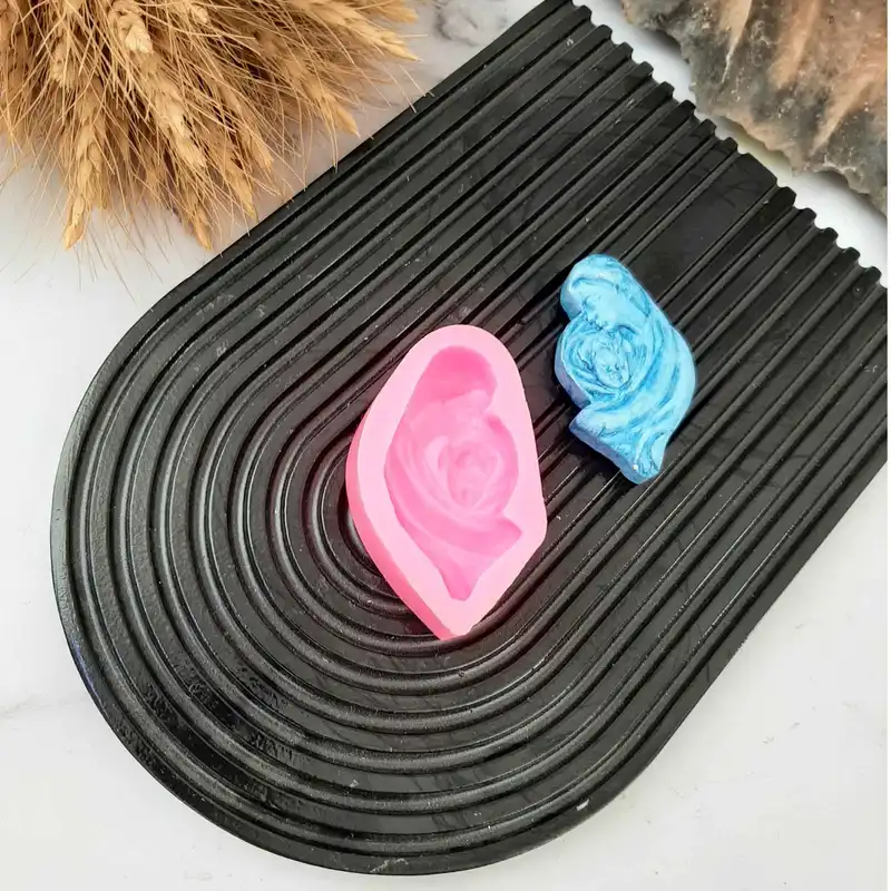 قالب شمع مدل گیفت مادر