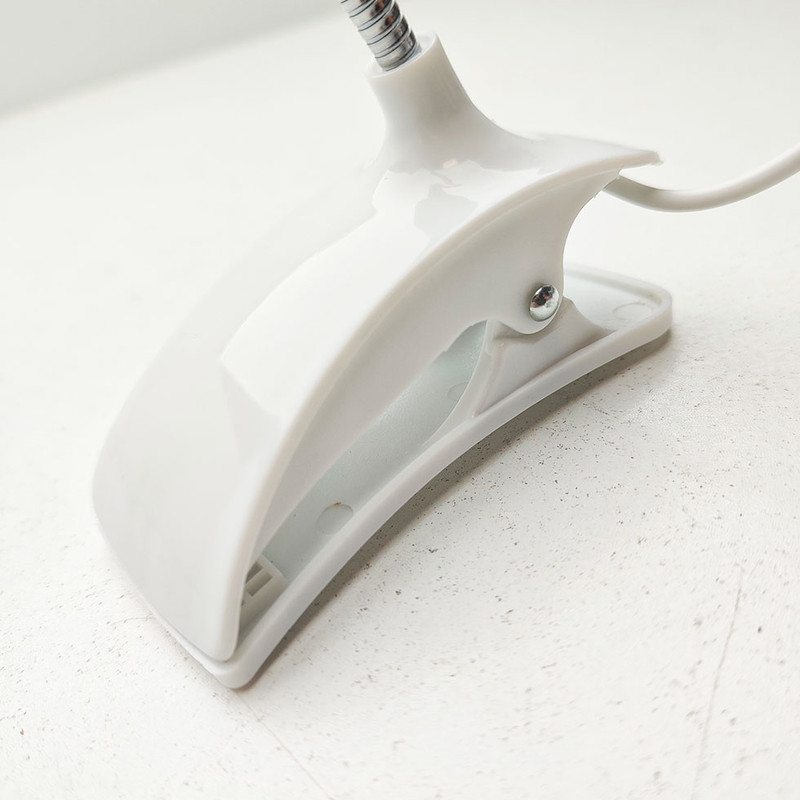 چراغ مطالعه گیره ای مدل MY-013-USB
