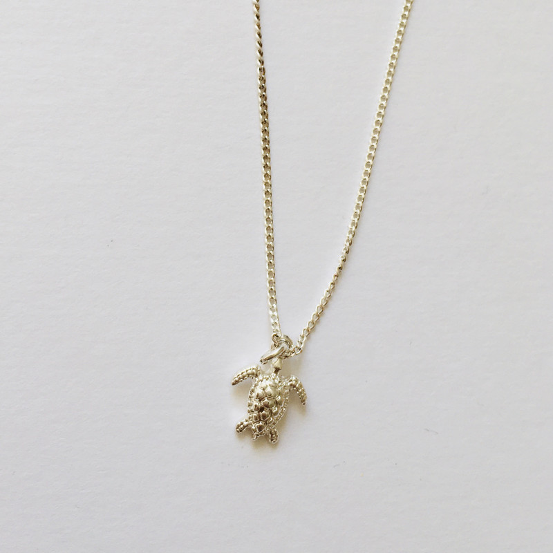 گردنبند زنانه سیکس مدل GS048 گردنبند زنانه سیکس مدل GS048