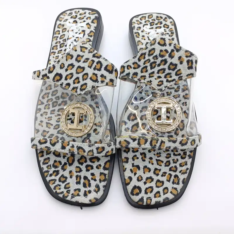 صندل زنانه مدل D14