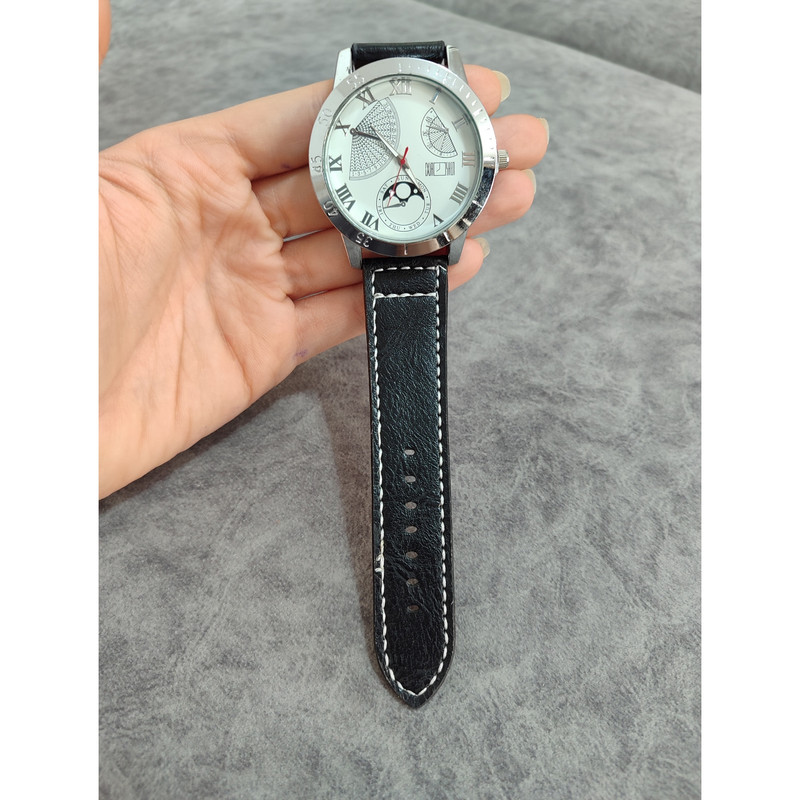 ساعت مچی عقربه‌ای مردانه مدل  بند چرمی کد 0020