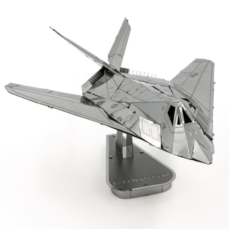 ساختنی مدل F-117 Nighthawk