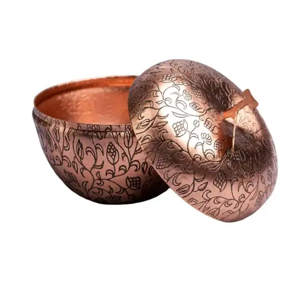 ست دیس و قندان مسی بیجاری کرمان - طرح کنگره دار