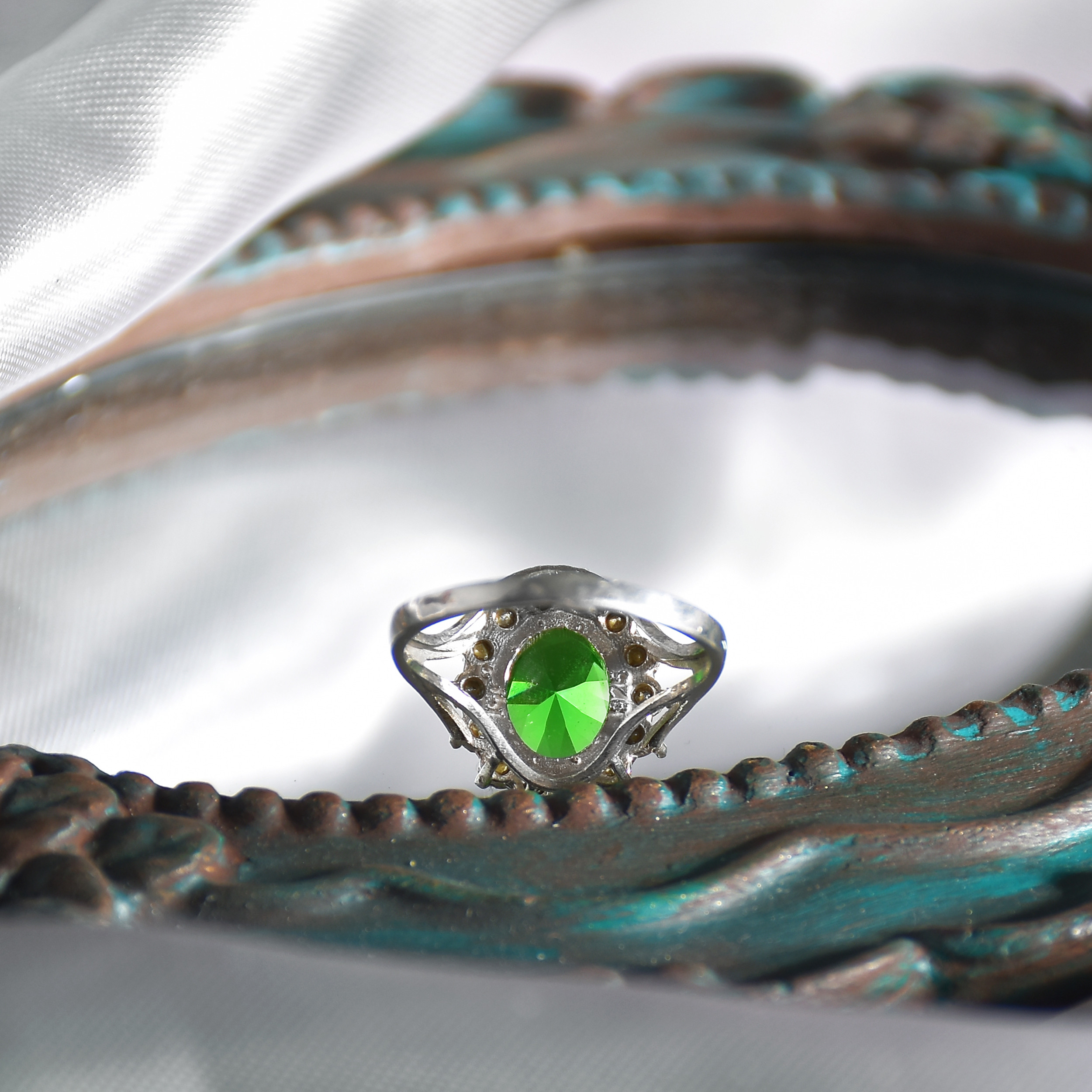 انگشتر نقره زنانه نقره جات لطفی مدل زبرجد کد ANSH02