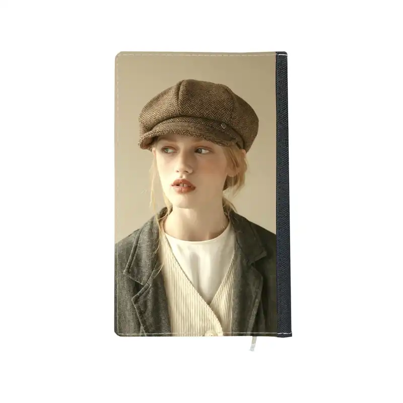 سالنامه سال 1402 طرح کلاسیک کد 2