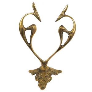 دکوری برنجی مدل آهو  Sa76 طرح قلب