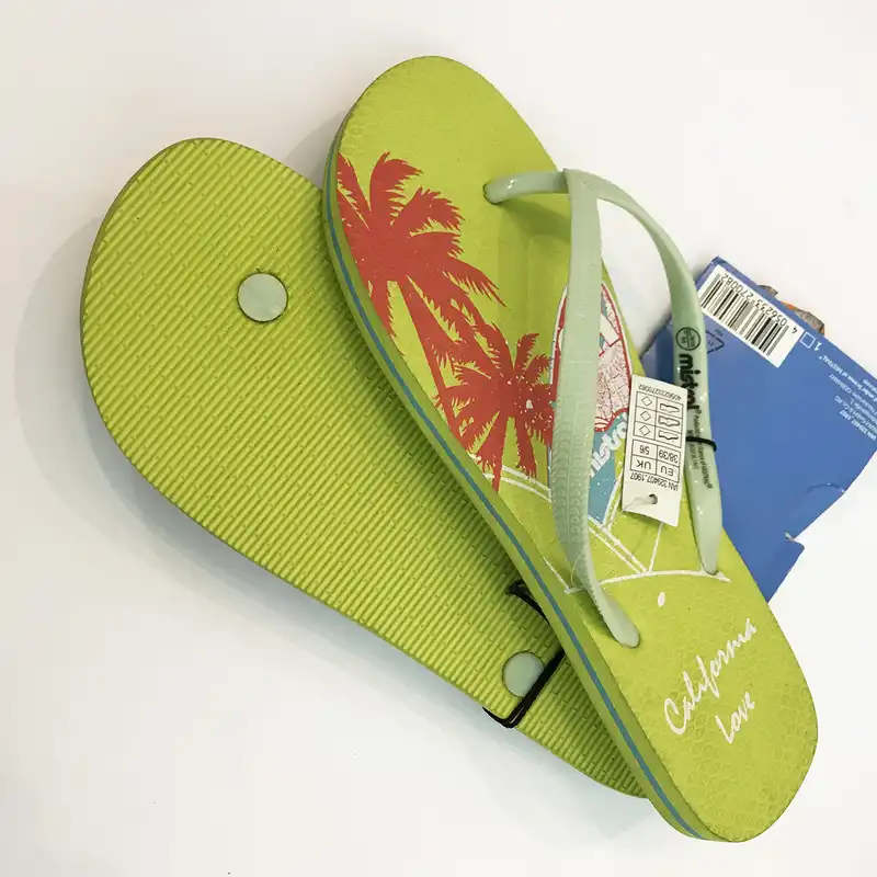 دمپایی لاانگشتی زنانه میسترال مدل 74167