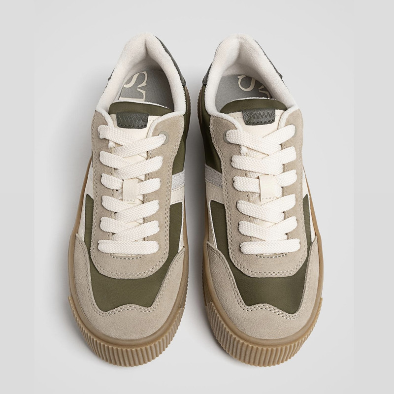 کفش روزمره زنانه استرادیواریوس مدل 2025