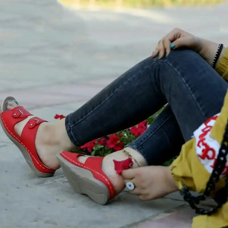 دمپایی زنانه مدل طبی کد 037 رنگ قرمز