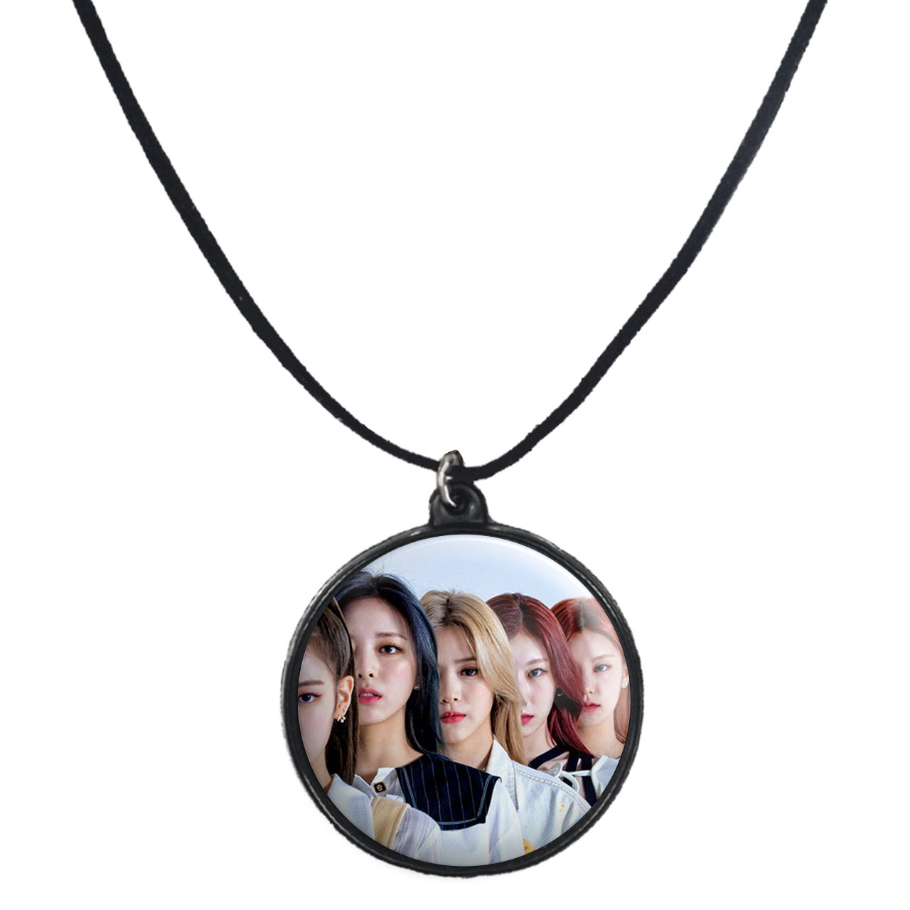 گردنبند پرمانه طرح گروه موسیقی ایتزی کد pmb.13242 مدل دو طرفه