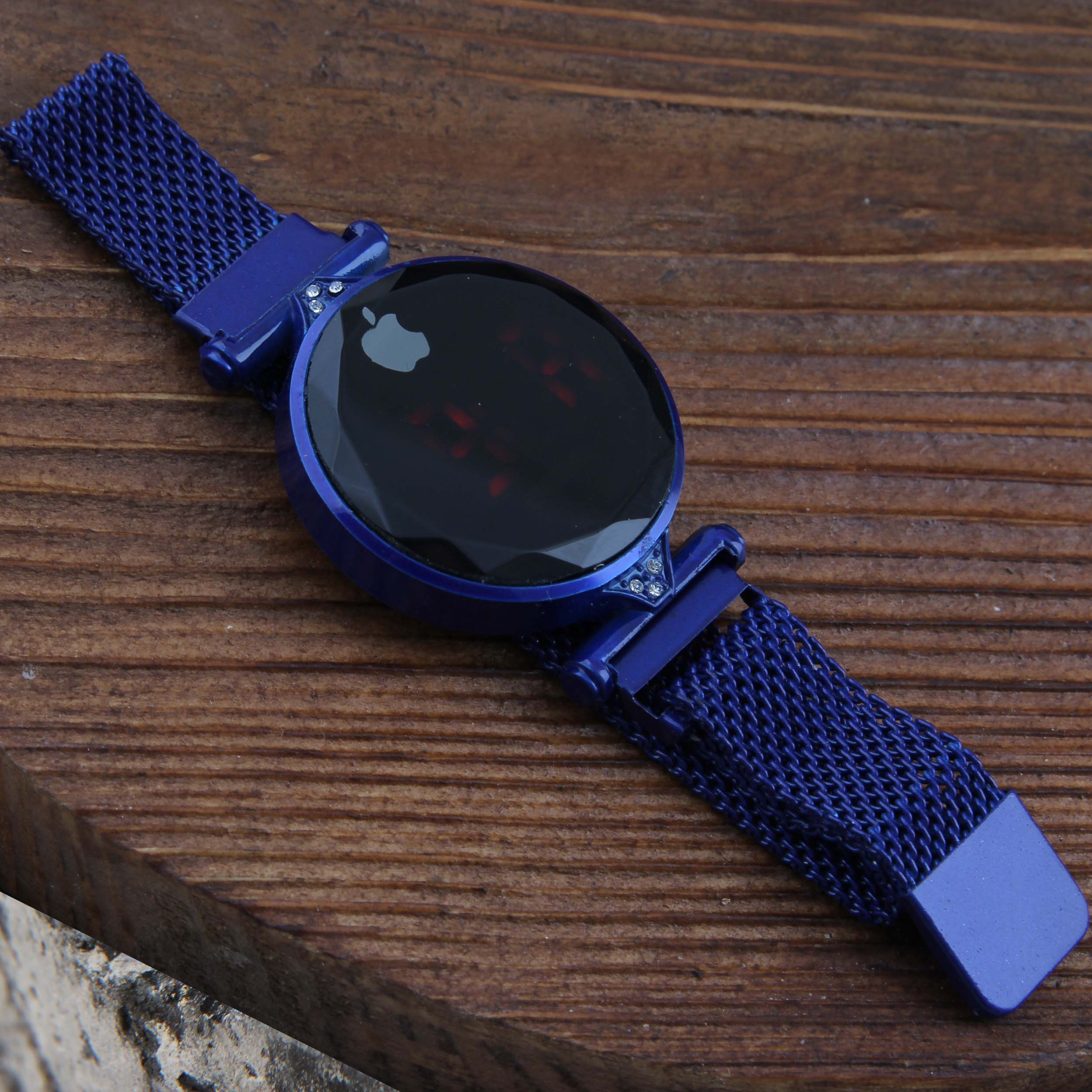 ساعت مچی دیجیتال زنانه مدل بند استیل حصیری کد WHW_266