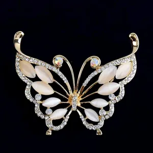 گل سینه زنانه مدل پروانه لوکس BT390