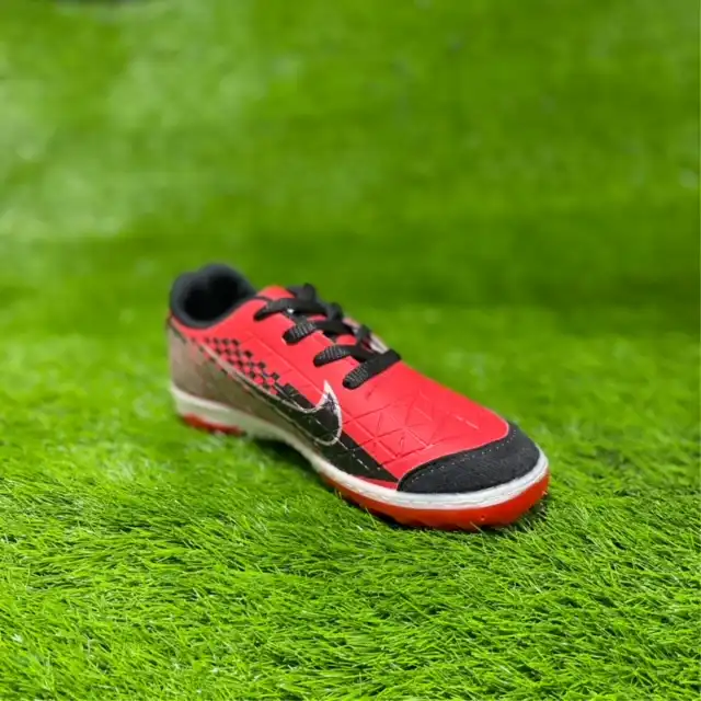 کفش فوتبال مردانه مدل استوک ریز چمن مصنوعی 0121