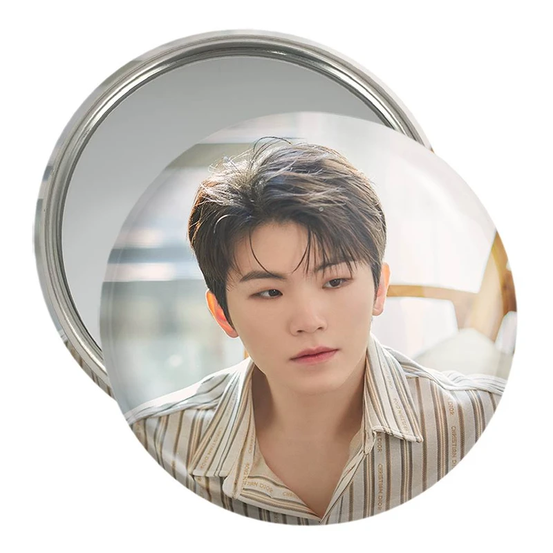 آینه جیبی خندالو مدل ووزی گروه سونتین Seventeen  کد 21497