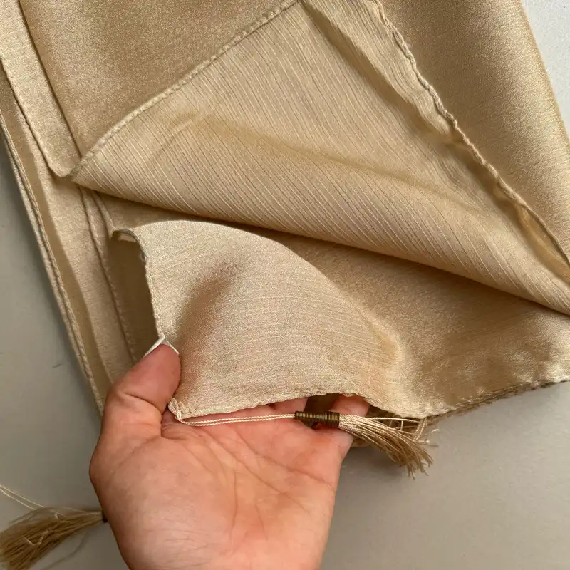 شال زنانه مدل ساده کریستال براق منگوله دار کد ۵