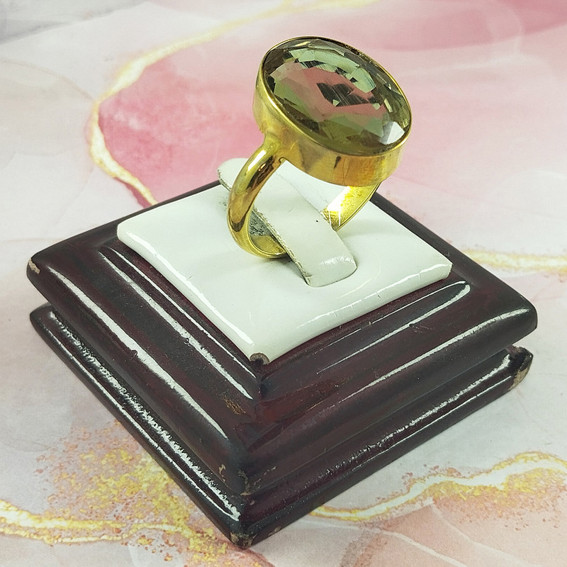 انگشتر نقره زنانه سلین کالا مدل الکساندریت کد 174 انگشتر نقره زنانه سلین کالا مدل الکساندریت کد 174