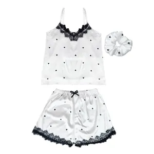 لباس خواب زنانه مدل ساتن ابریشم طرح قلب کد 66508 به همراه اسکرانچی