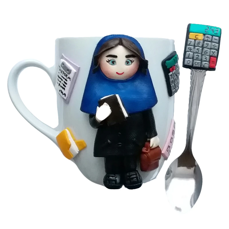 ماگ سرامیکی مدل دختر حسابدار کد 02019 به هماه قاشق