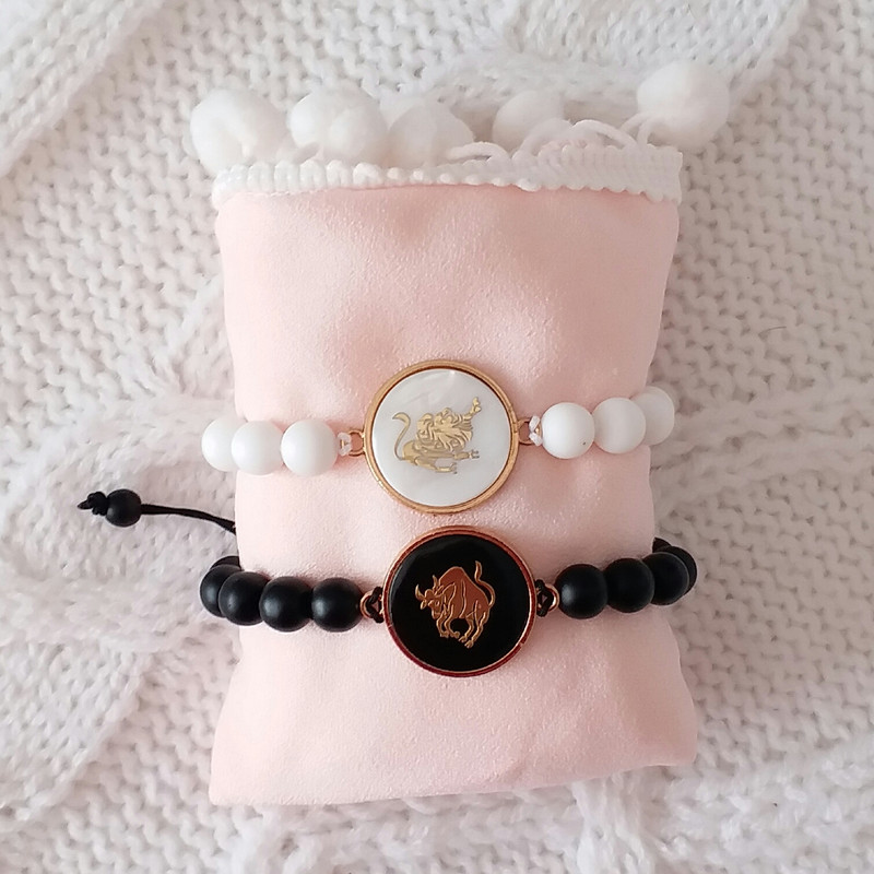 دستبند مدل ماه تولد مرداد و اردیبهشت F59 مجموعه 2 عددی