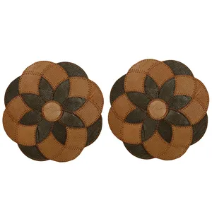 رومیزی مدل چرم طبیعی طرح گل هندسی کد 0073 مجموعه 2 عددی