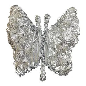 مجسمه مدل پروانه مفتولی