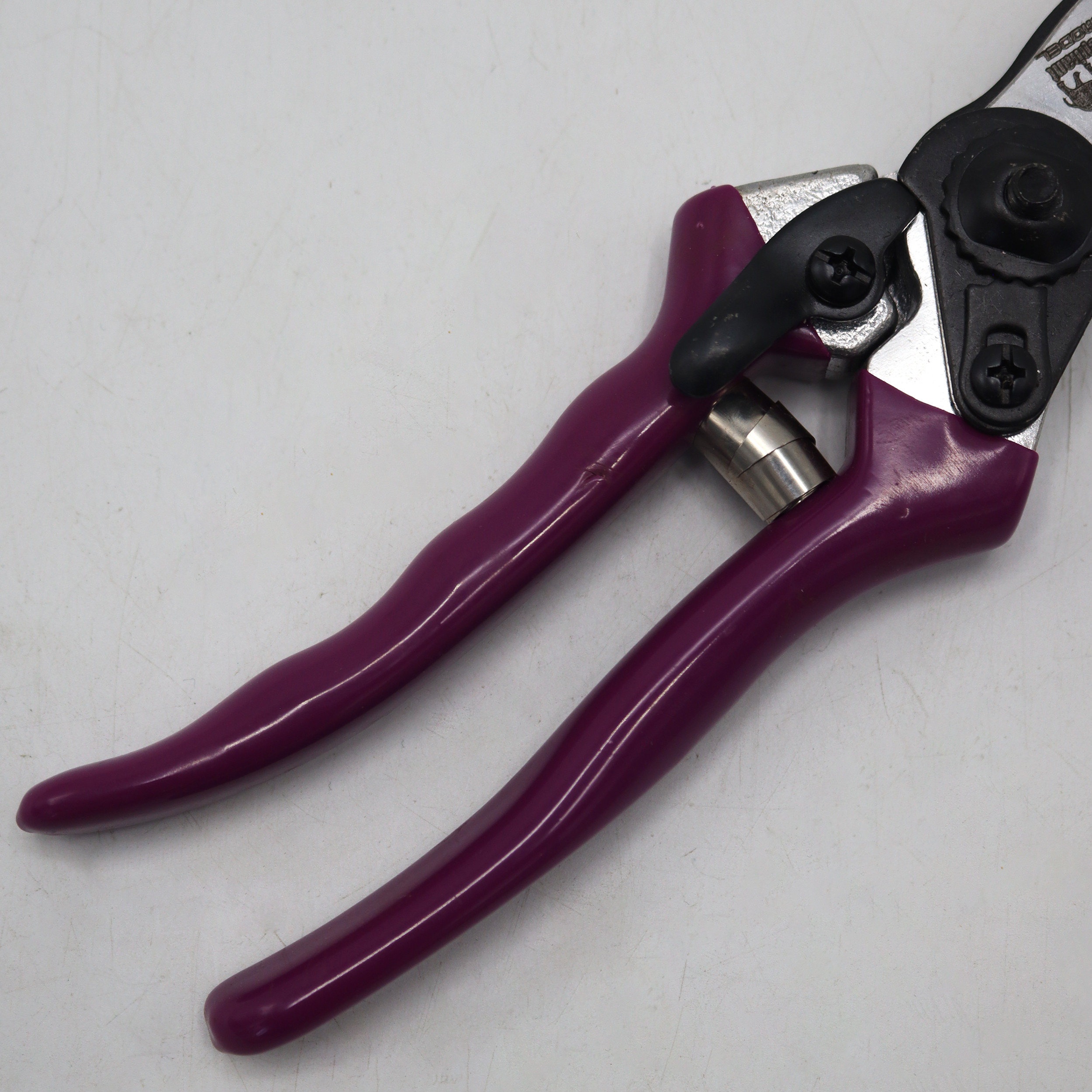 قیچی باغبانی مدل الفنت کد YP-FX-9INCH