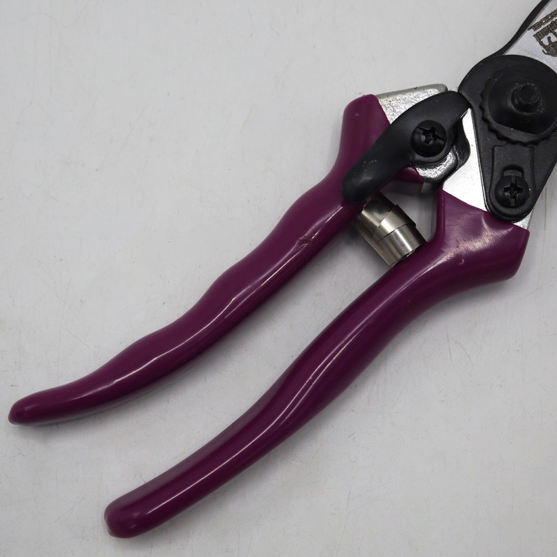 قیچی باغبانی مدل الفنت کد YP-FX-9INCH