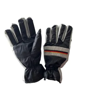 دستکش موتورسواری مدل شمعی داخل خز طرح واتر 7005