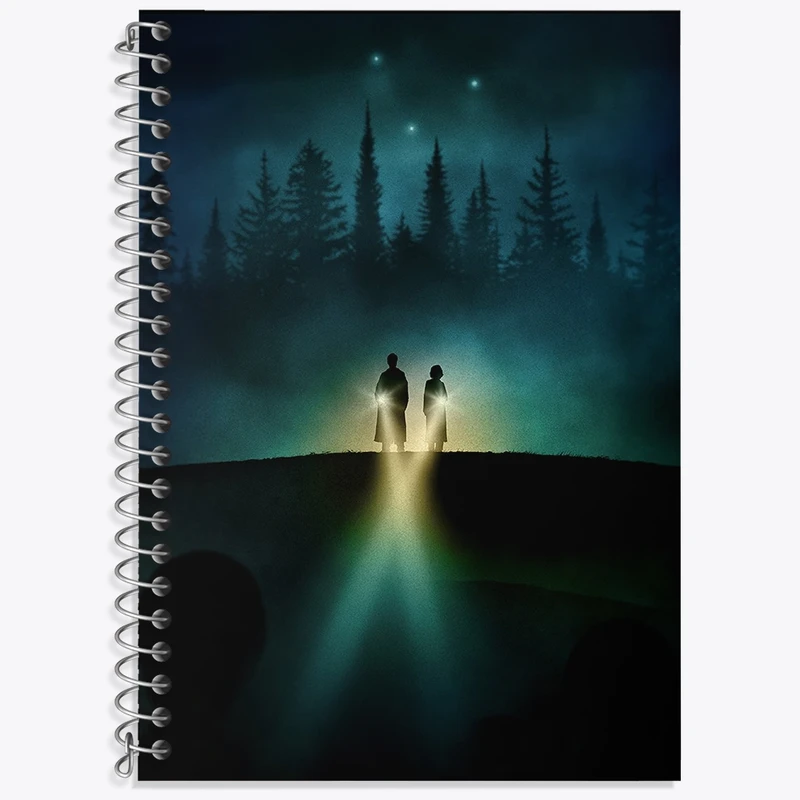 دفتر زبان 50 برگ خندالو مدل دو خط طرح بازی آلن ویک (Alan Wake) کد 31316